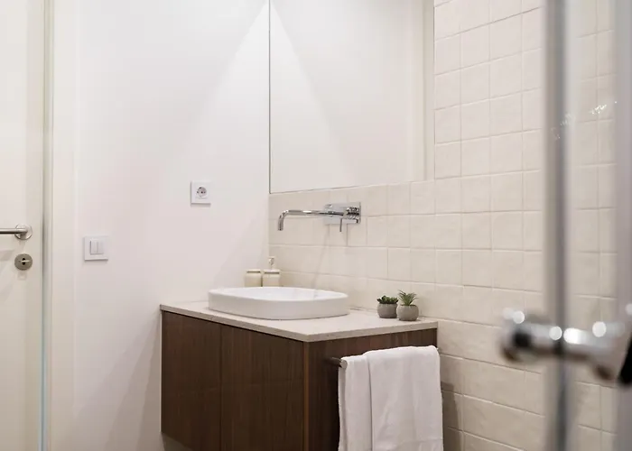 196 Andrade Corvo Collection By Minhos Guest *